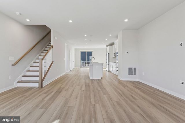 14055 ONYX ST, Woodbridge, VA 22193