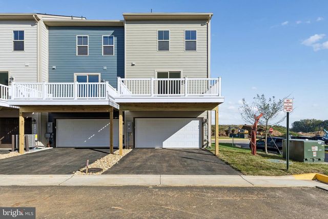 14055 ONYX ST, Woodbridge, VA 22193
