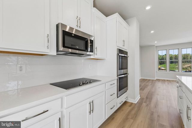 14055 ONYX ST, Woodbridge, VA 22193