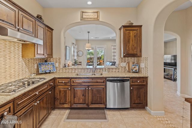 12065 W DESERT MIRAGE Drive, Peoria, AZ 85383