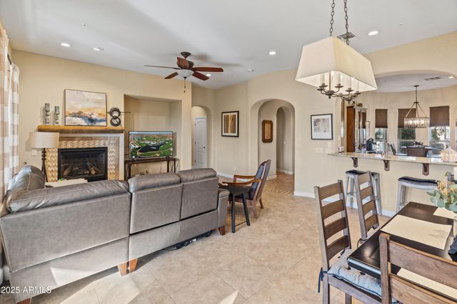 12065 W DESERT MIRAGE Drive, Peoria, AZ 85383