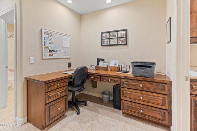 12065 W DESERT MIRAGE Drive, Peoria, AZ 85383
