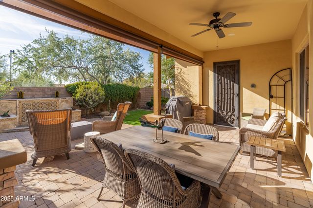 12065 W DESERT MIRAGE Drive, Peoria, AZ 85383