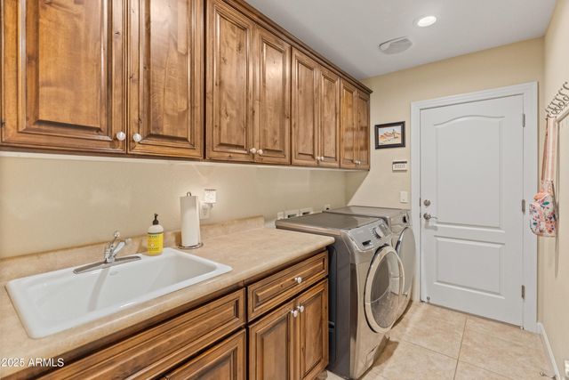 12065 W DESERT MIRAGE Drive, Peoria, AZ 85383