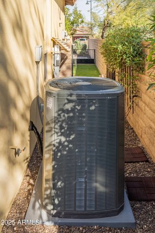 12065 W DESERT MIRAGE Drive, Peoria, AZ 85383