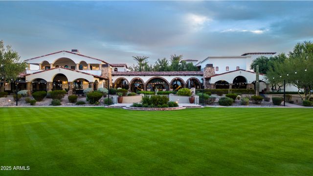 12065 W DESERT MIRAGE Drive, Peoria, AZ 85383