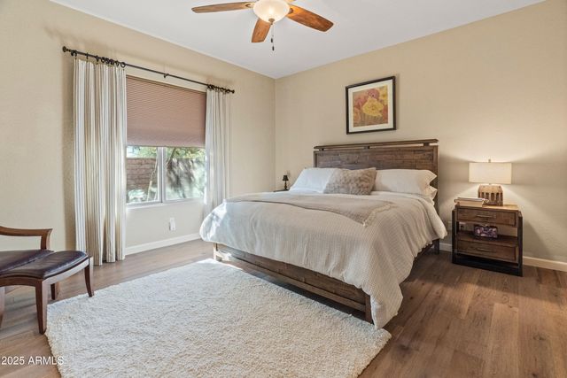 12065 W DESERT MIRAGE Drive, Peoria, AZ 85383