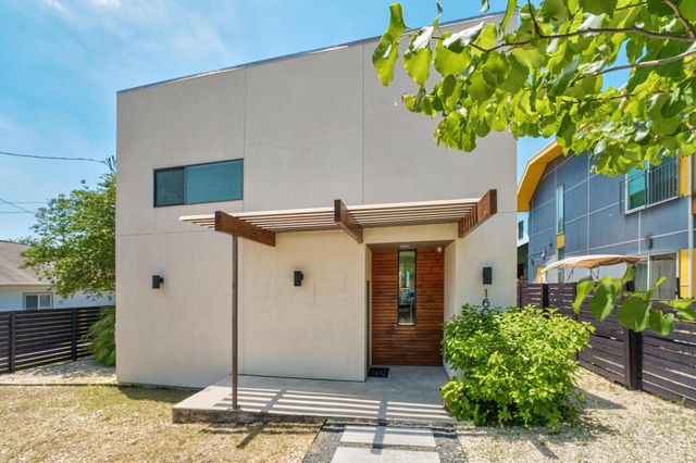 1606 Salina ST, Austin, TX 78702