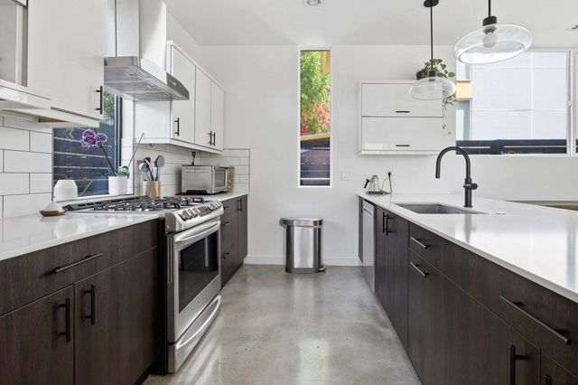 1606 Salina ST, Austin, TX 78702
