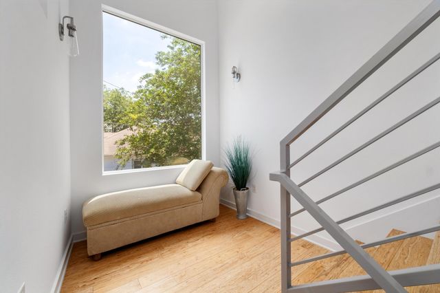 1606 Salina ST, Austin, TX 78702
