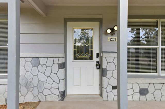 6203 Gaston Street, Houston, TX 77016