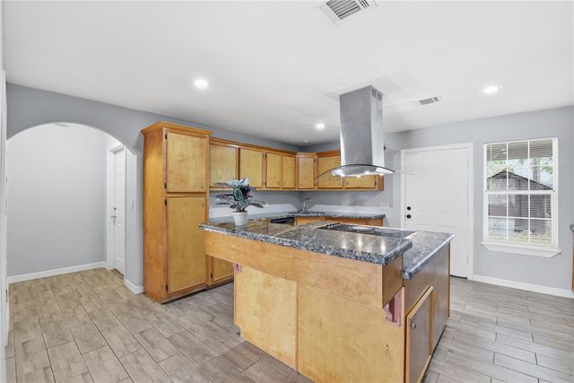6203 Gaston Street, Houston, TX 77016