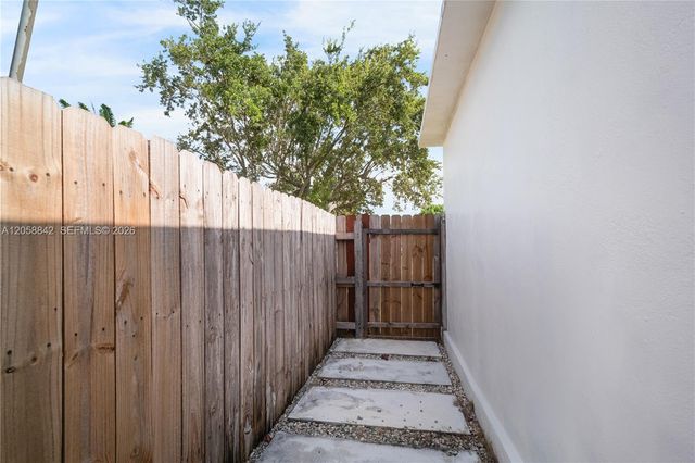 15431 Harding Lane, Homestead, FL 33033