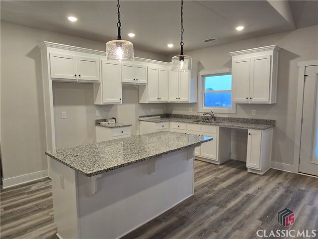 1040 Madison Hills Drive, Madison, GA 30650