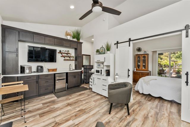 19850 Clinton Rd, Jackson, CA 95642