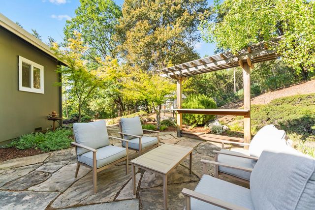 19850 Clinton Rd, Jackson, CA 95642