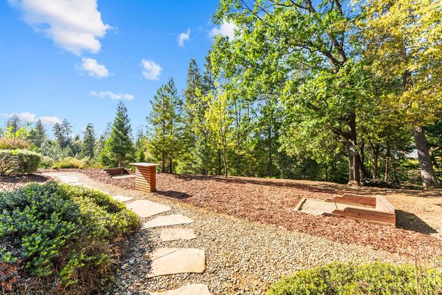 19850 Clinton Rd, Jackson, CA 95642