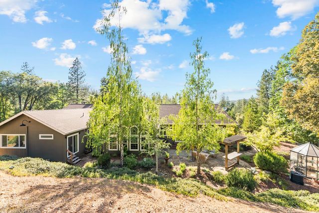 19850 Clinton Rd, Jackson, CA 95642