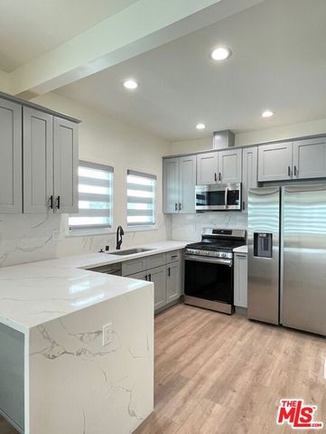 1268 S CITRUS Avenue, Los Angeles, CA 90019