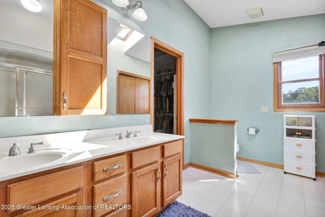 6284 Windsor Highway, Potterville, MI 48876