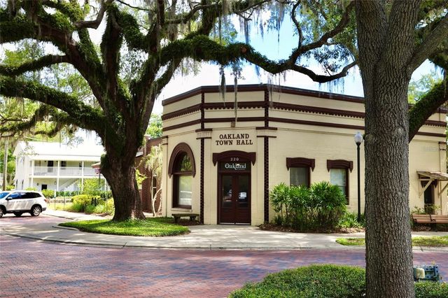 100 W RAILWAY AVENUE, Oakland, FL 34760