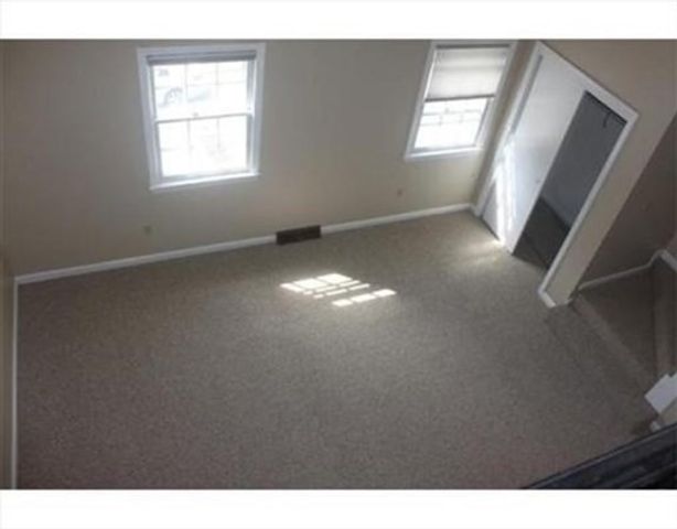 62 Frederick St 37, Dracut, MA 01826