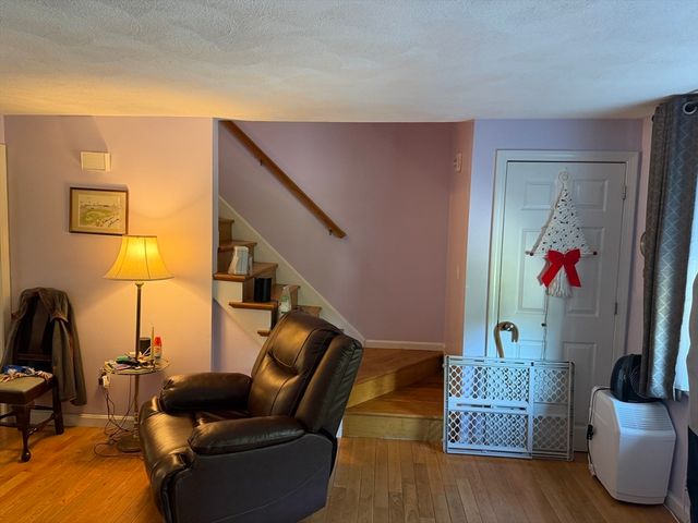 62 Frederick St 37, Dracut, MA 01826