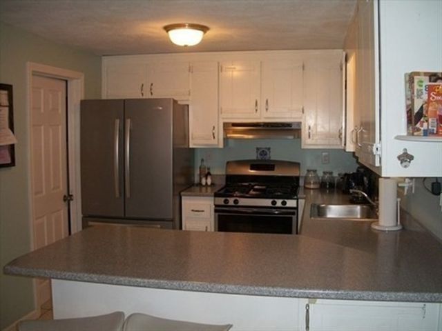 62 Frederick St 37, Dracut, MA 01826