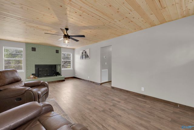 3301 County Road 106, Mentone, AL 35984