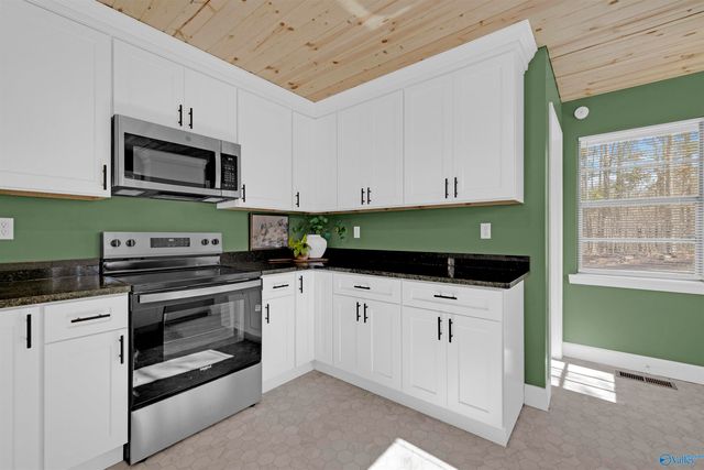 3301 County Road 106, Mentone, AL 35984