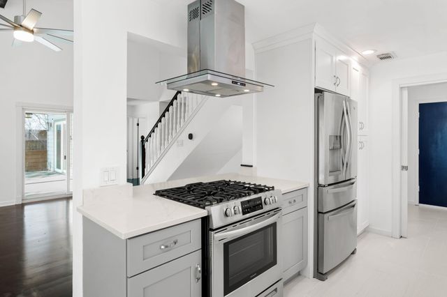 1711 Foxfire DR, Round Rock, TX 78681