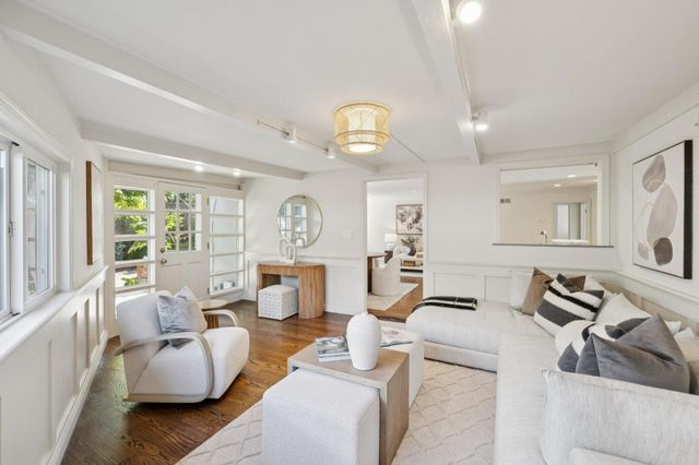 2071 Cecelia Way, Mountain View, CA 94040