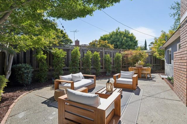 2071 Cecelia Way, Mountain View, CA 94040