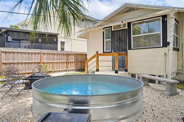 2418 2ND AVENUE S, St Petersburg, FL 33712