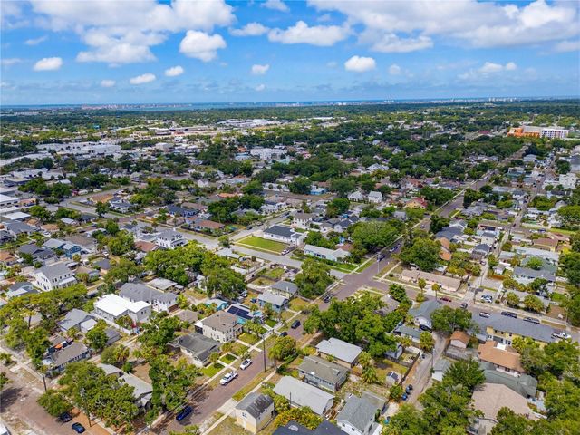 2418 2ND AVENUE S, St Petersburg, FL 33712