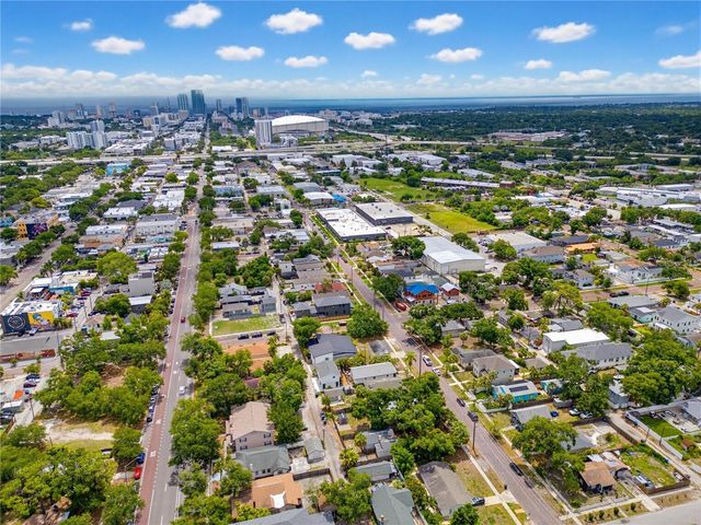 2418 2ND AVENUE S, St Petersburg, FL 33712