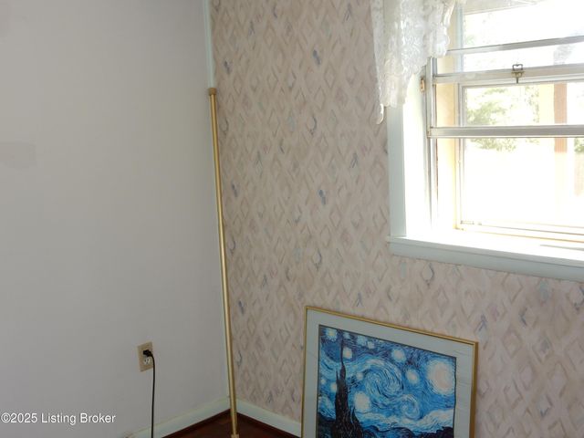 2221 Mt Carmel Church Rd, Lebanon Junction, KY 40150