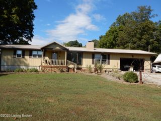 2221 Mt Carmel Church Rd, Lebanon Junction, KY 40150