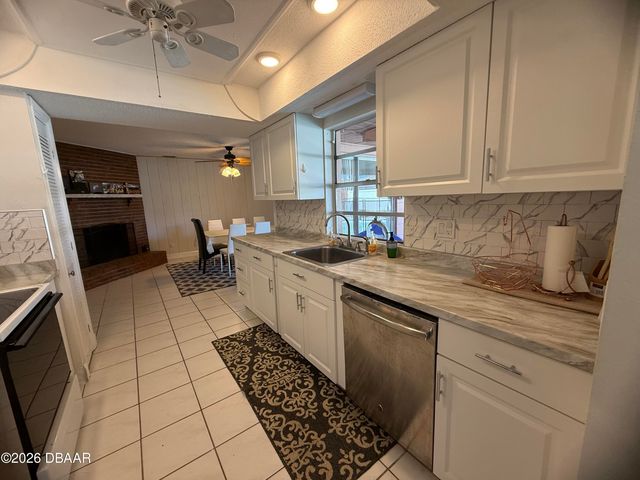 409 Needles Drive, Port Orange, FL 32127