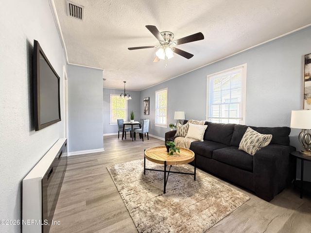 231 E 48TH Street, Jacksonville, FL 32208