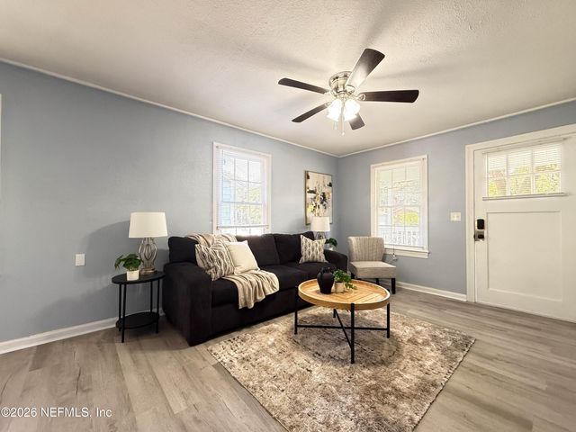 231 E 48TH Street, Jacksonville, FL 32208