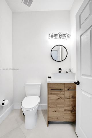 13076 NW 14th St, Pembroke Pines, FL 33028