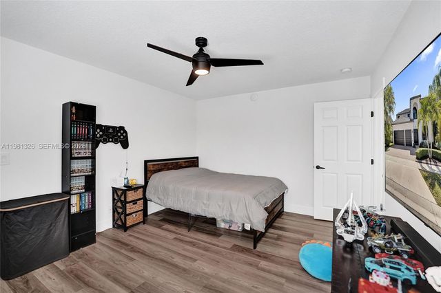 13076 NW 14th St, Pembroke Pines, FL 33028