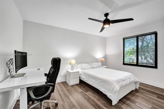 13076 NW 14th St, Pembroke Pines, FL 33028