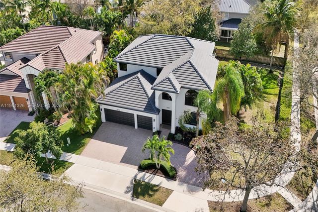 13076 NW 14th St, Pembroke Pines, FL 33028