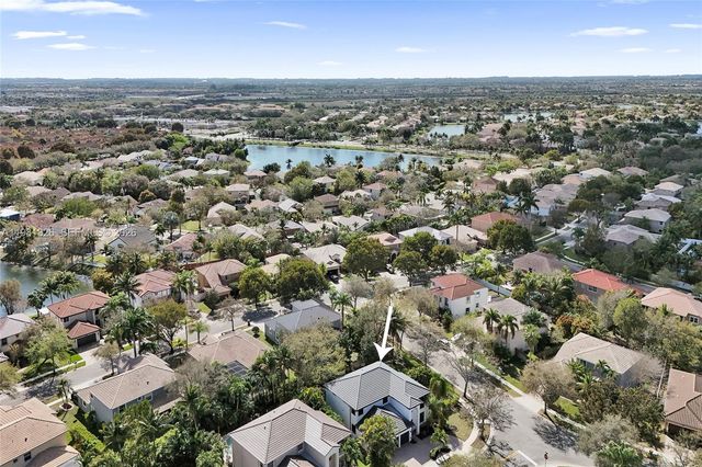 13076 NW 14th St, Pembroke Pines, FL 33028