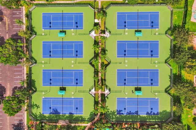 13076 NW 14th St, Pembroke Pines, FL 33028