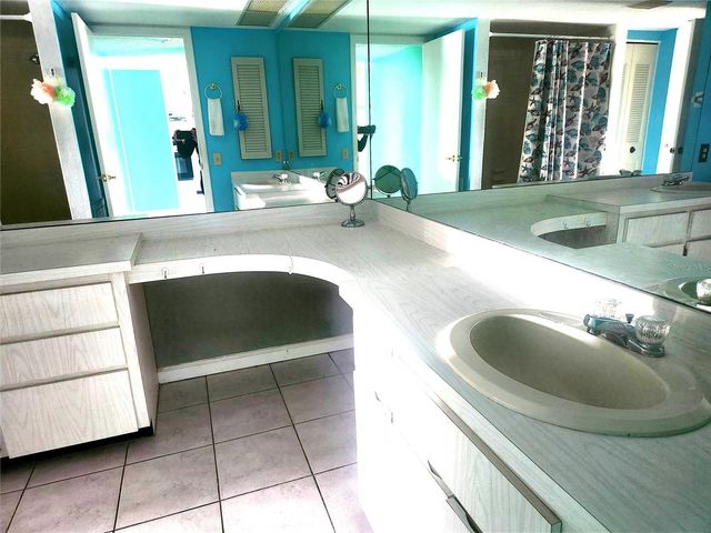 3838 STAYSAIL LANE 3838, Holiday, FL 34691