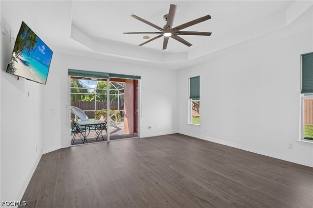 1012 SW 39th TER, Cape Coral, FL 33914