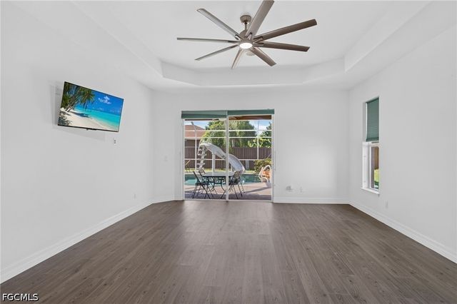 1012 SW 39th TER, Cape Coral, FL 33914